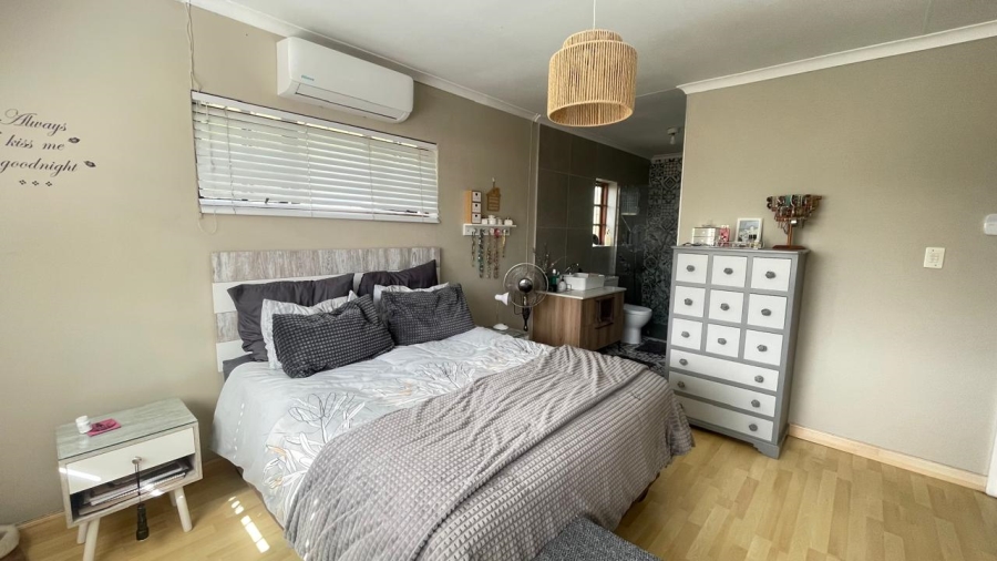 3 Bedroom Property for Sale in Dorchester Heights Eastern Cape